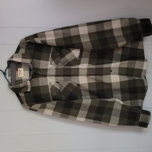 Wrangler Men's Shirt XL Green Plaid Button Down Flannel